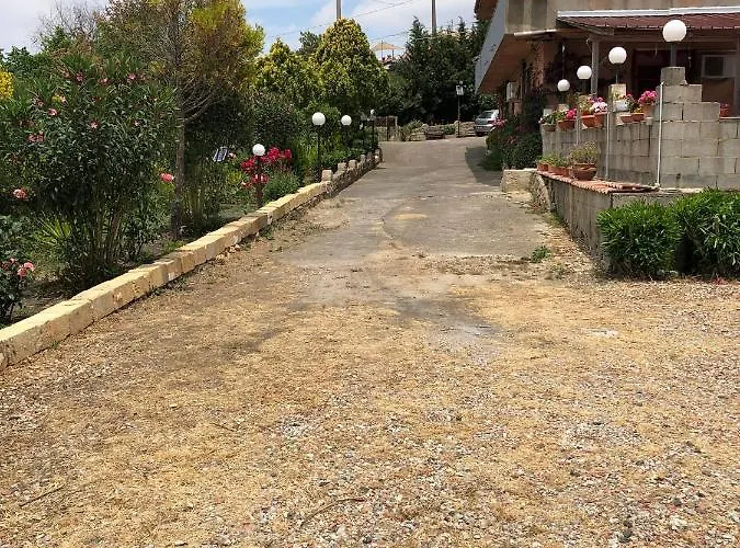 לינה וארוחת בוקר Armonia 3*